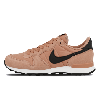WMNS INTERNATIONALIST